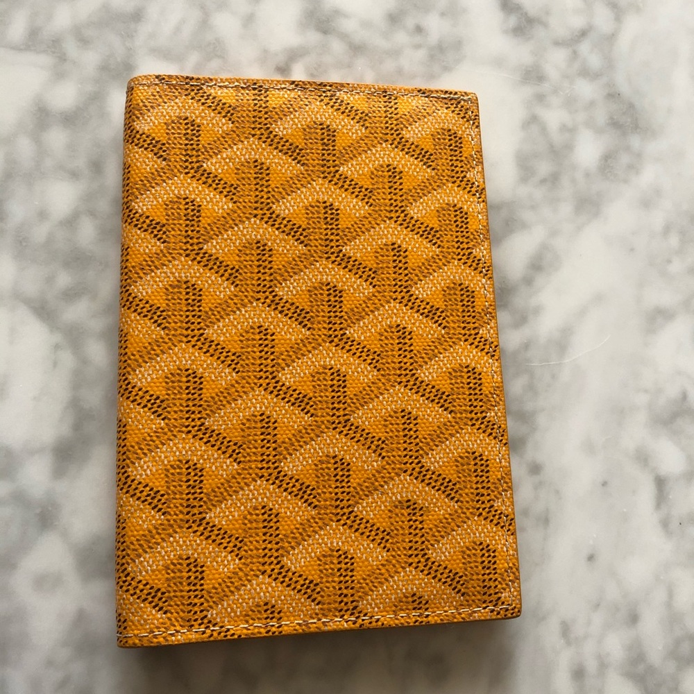 Godard passport holder, card holder